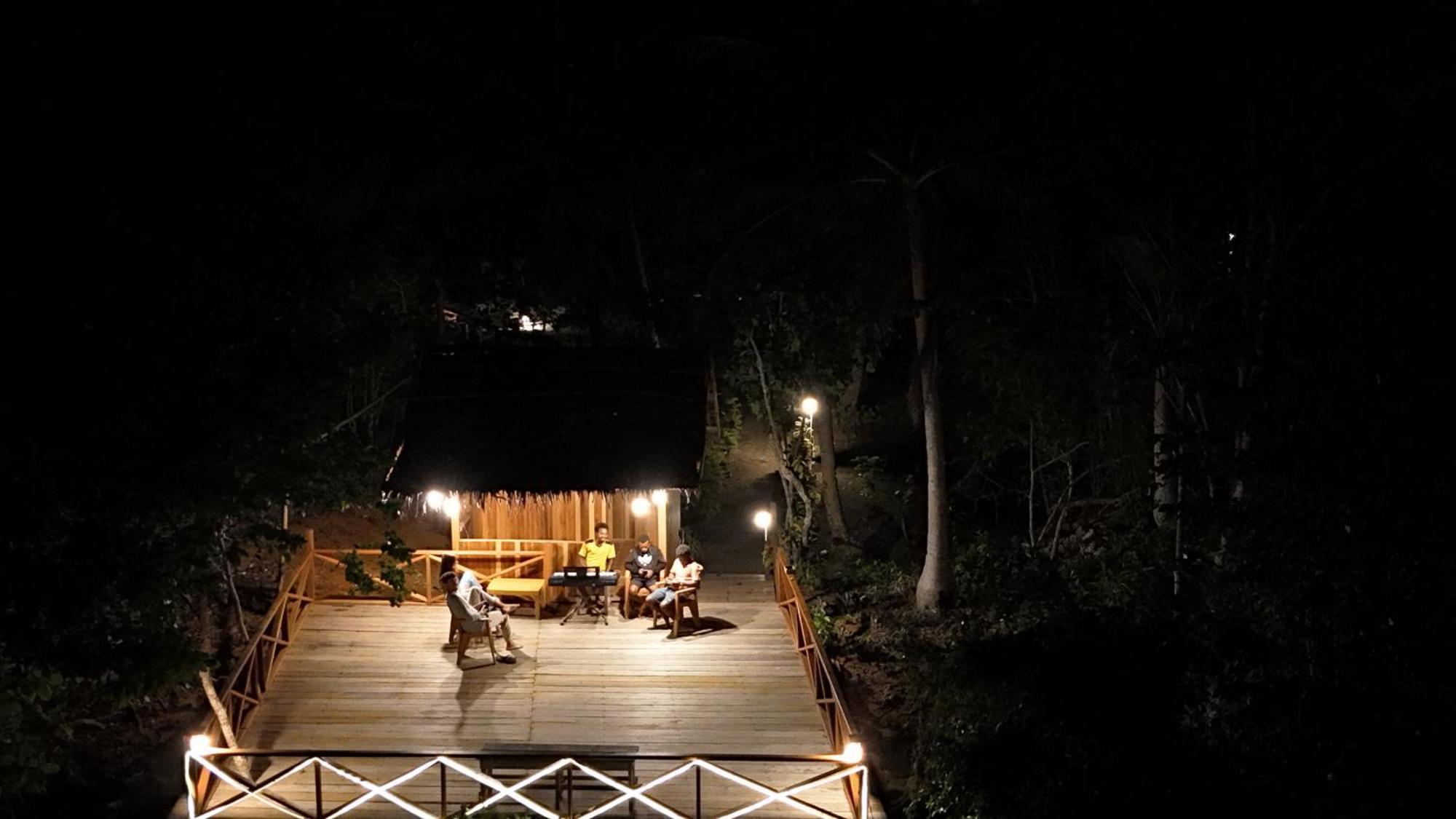 Gam Bay Bungalow'S Besir エクステリア 写真
